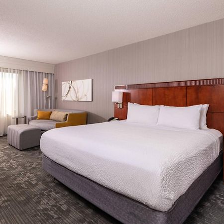 Courtyard By Marriott Newark-University Of Delaware Экстерьер фото