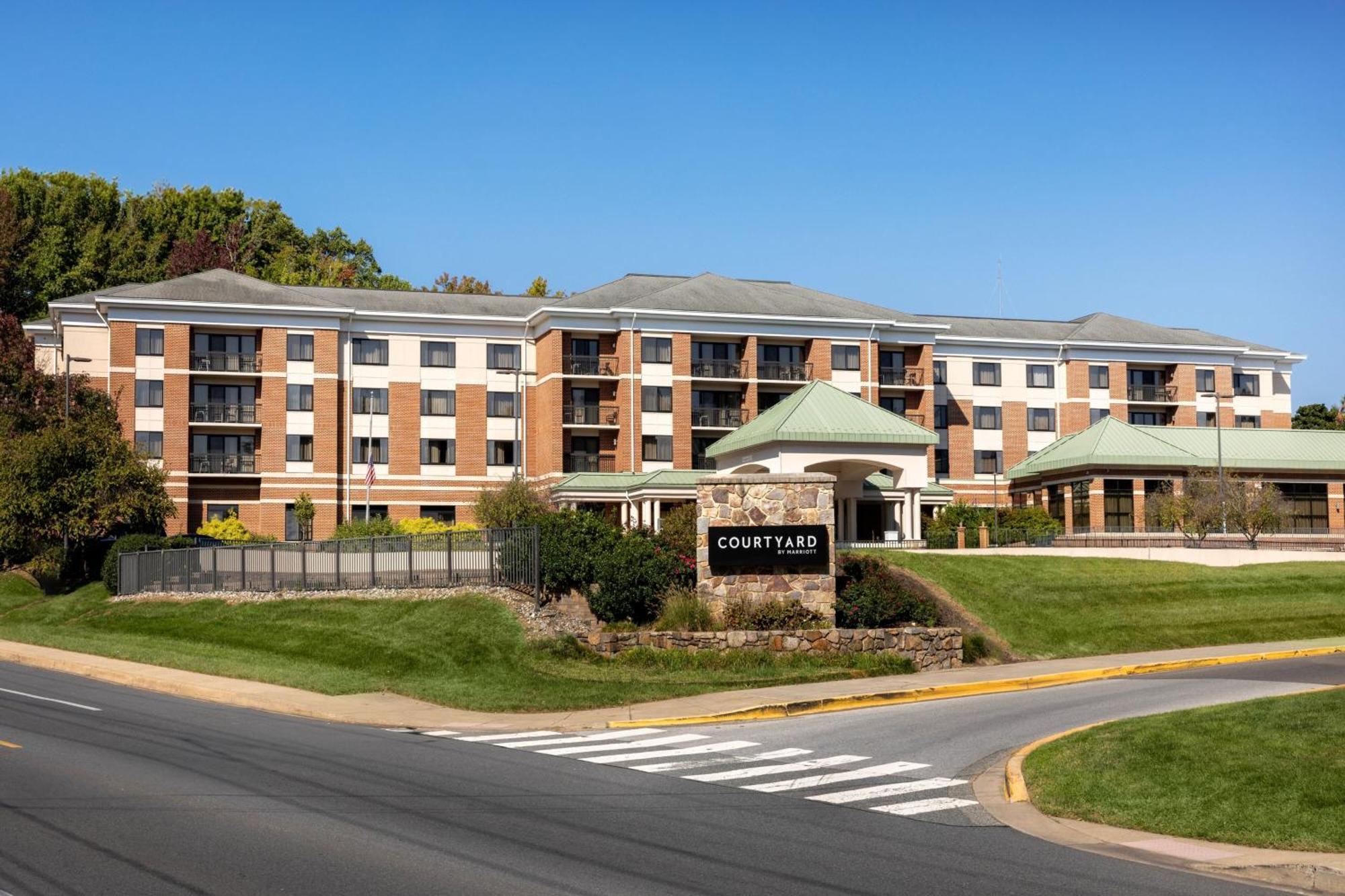 Courtyard By Marriott Newark-University Of Delaware Экстерьер фото