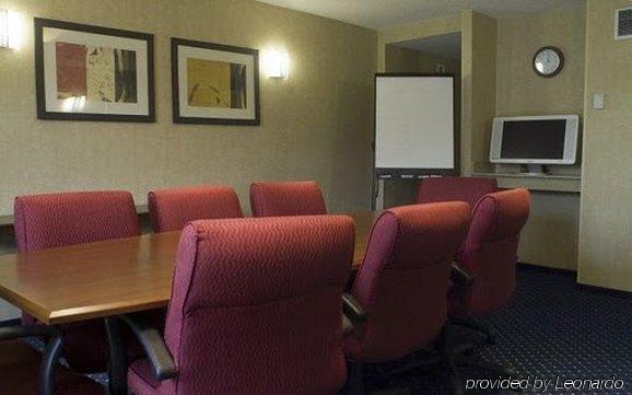 Courtyard By Marriott Newark-University Of Delaware Удобства фото