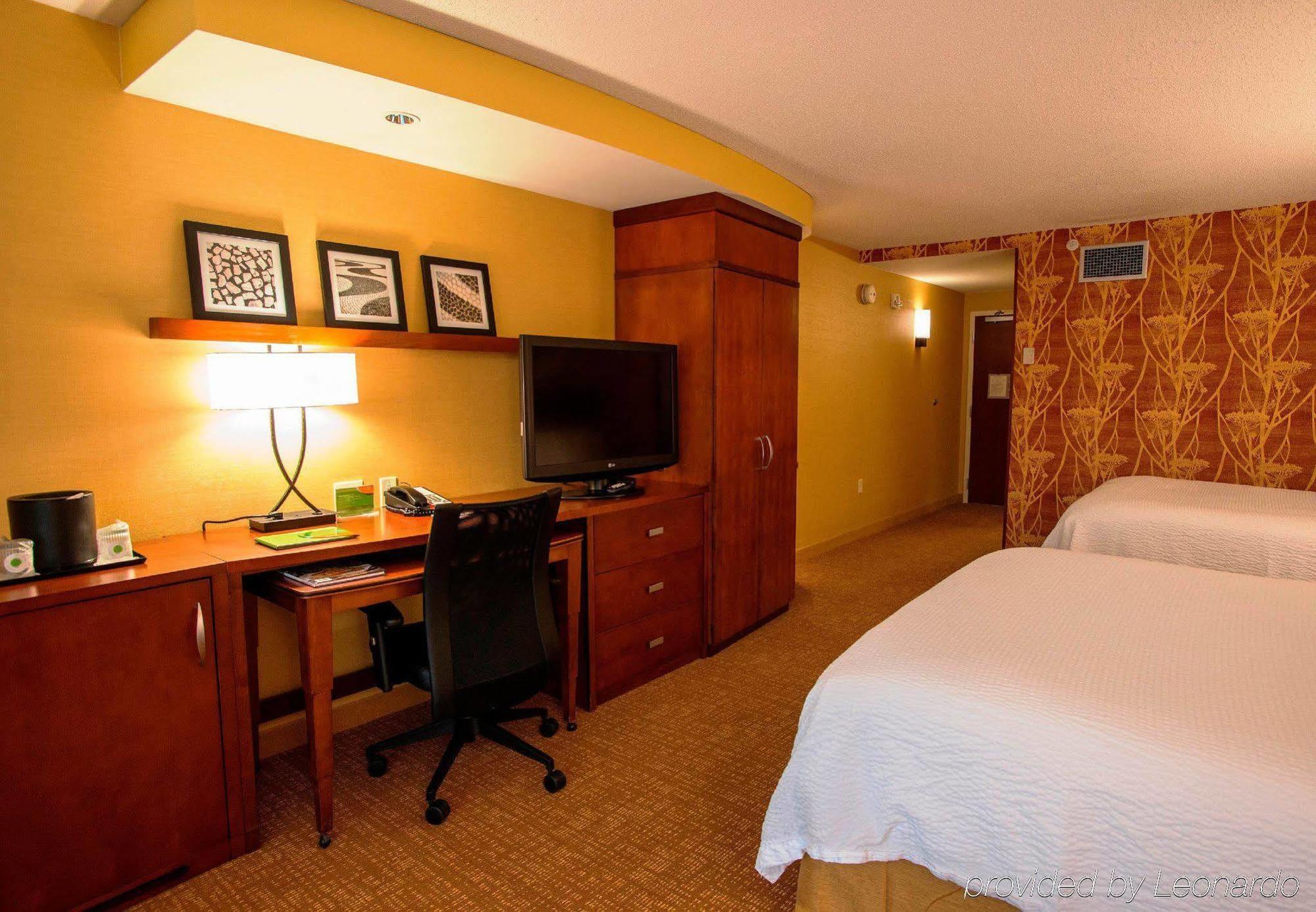 Courtyard By Marriott Newark-University Of Delaware Экстерьер фото